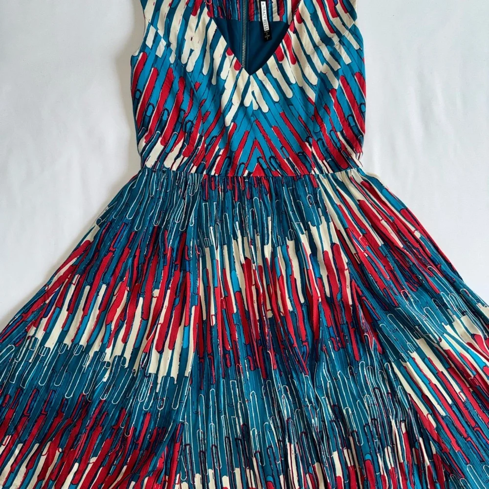 Vibrant Blue and Red Midi Dress EUC worn once - Picture 4 of 7